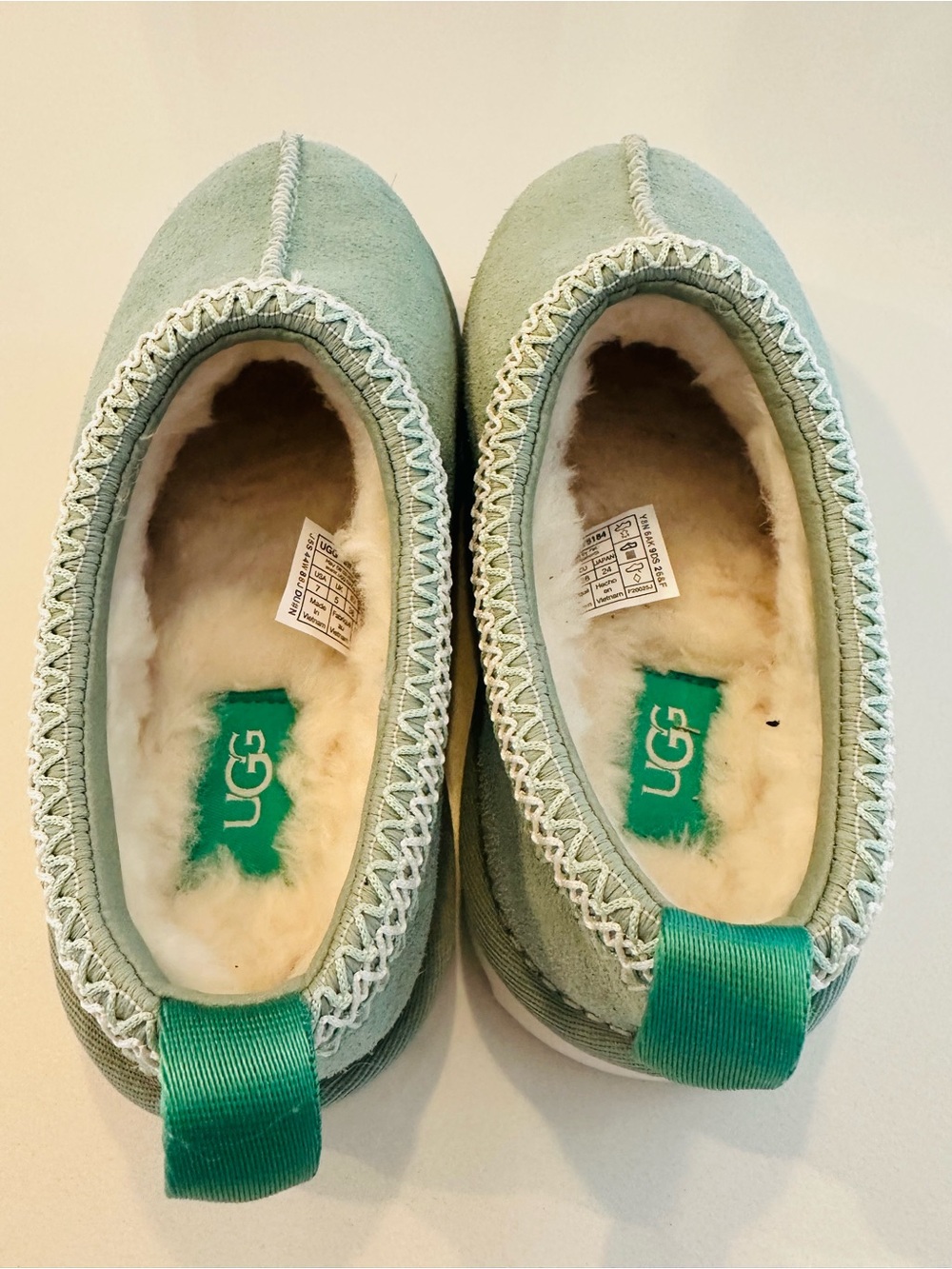 UGG Mint Green Suede Lined Slipper NWOT - Picture 5 of 8